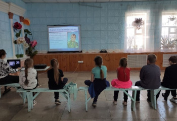 «В космос всем открыта дверь–свои знания проверь».